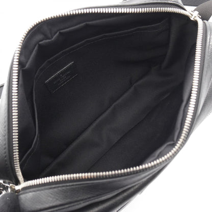 Louis Vuitton Outdoor Messenger Pm Taiga Noir Shoulder Bag