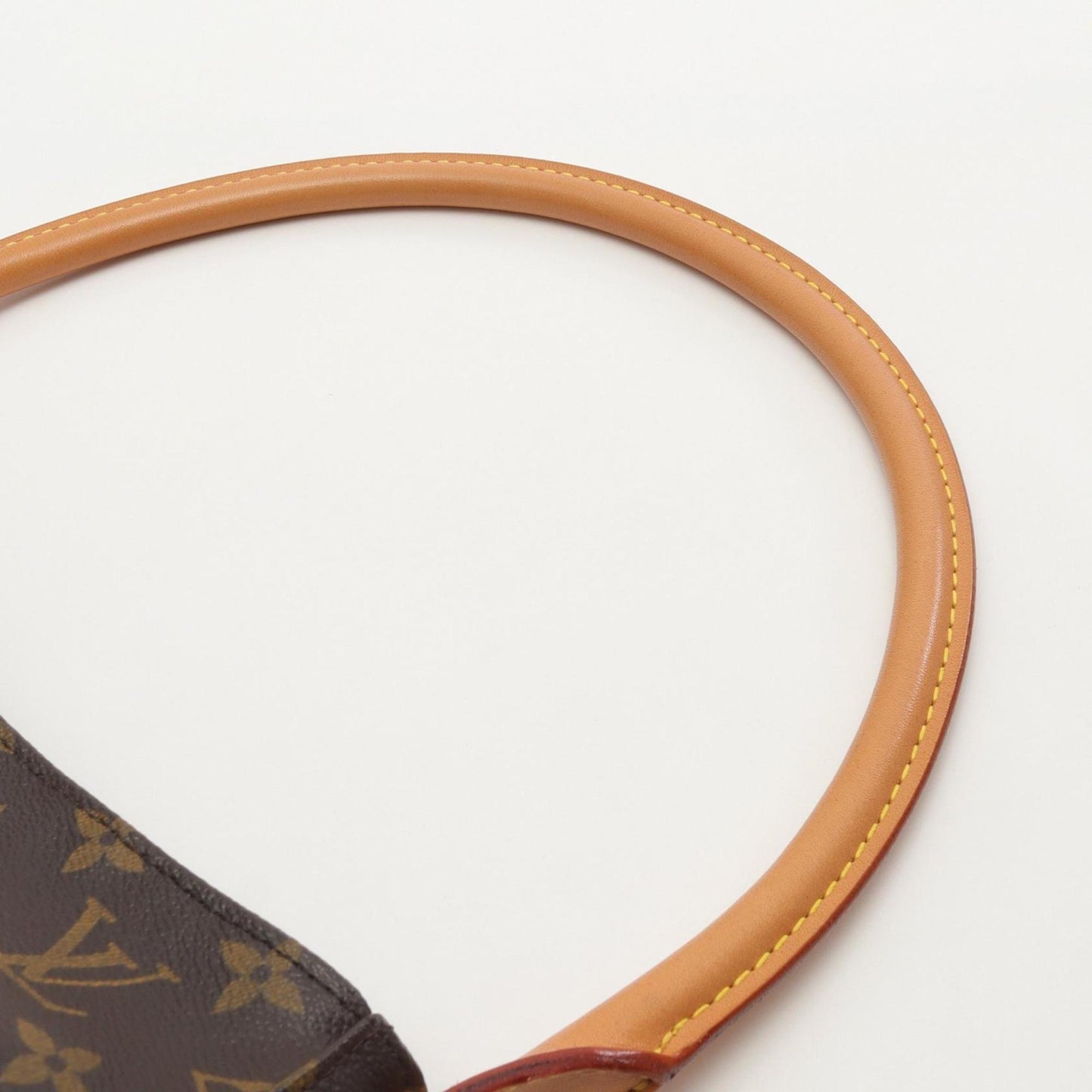 Louis Vuitton Looping Mm Monogram Shoulder Bag