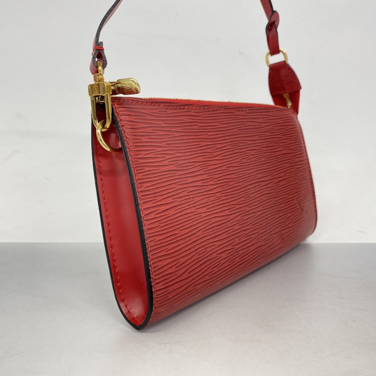 Louis Vuitton Epi Pouch Accessoires M52947 Castilian Red