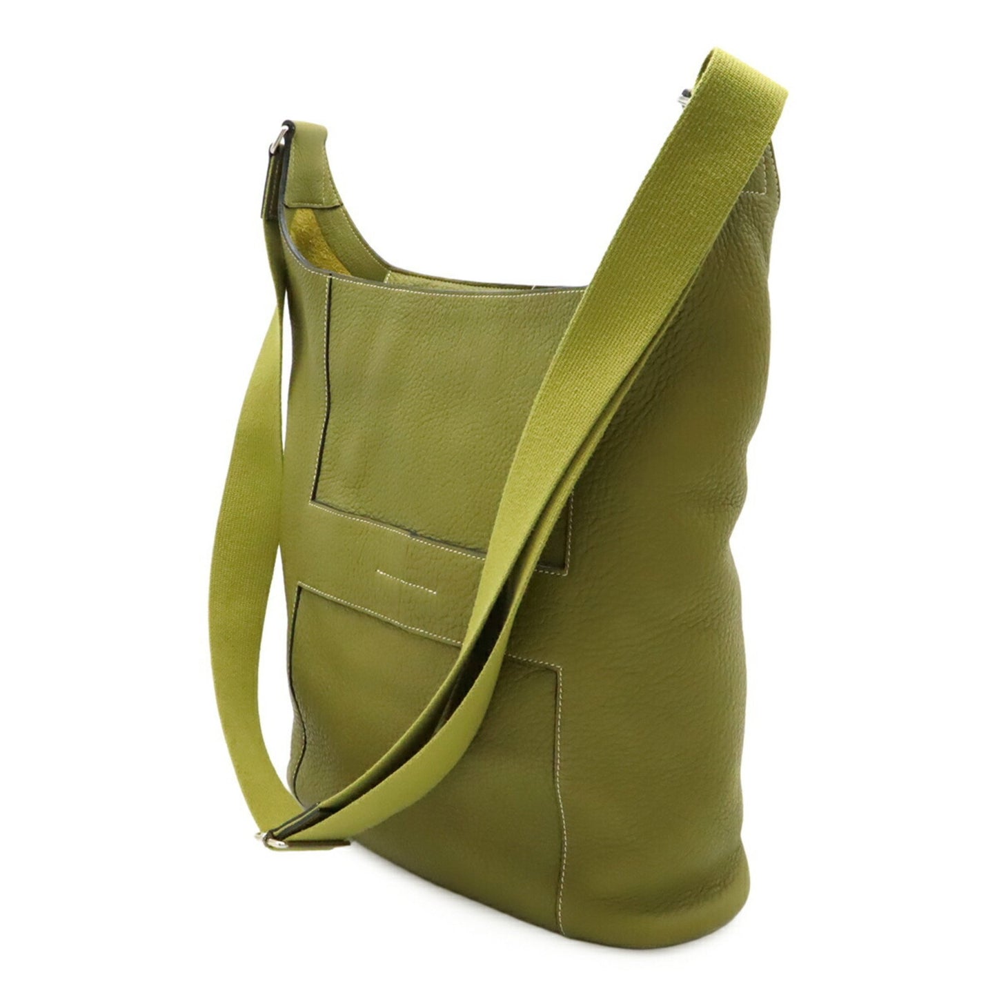 Hermes Hermes Good News Gm Shoulder Bag Taurillon Clemence Anise Green ?L Engraved