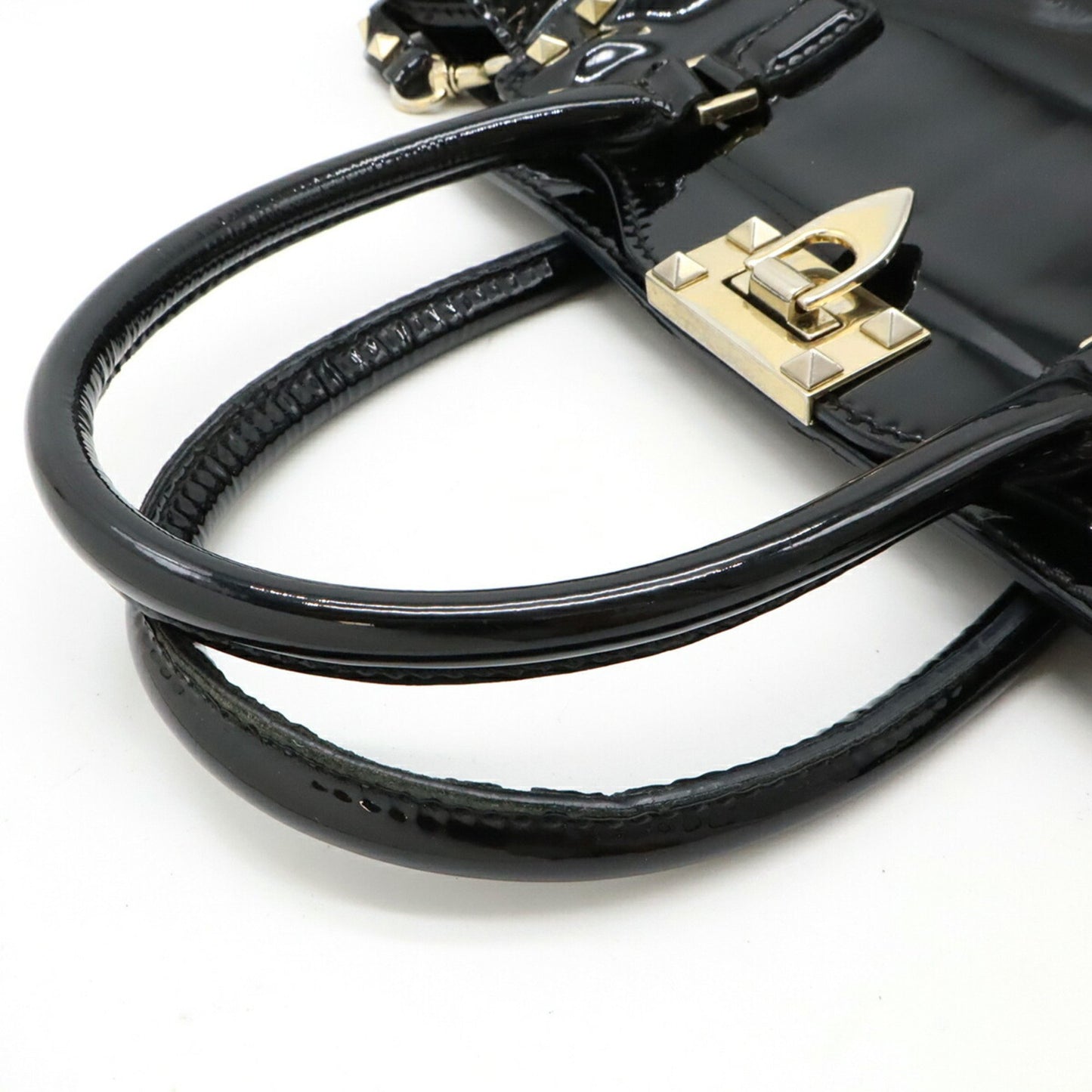 Valentino Garavani Valentino Rockstud Handbag Shoulder Bag In Black