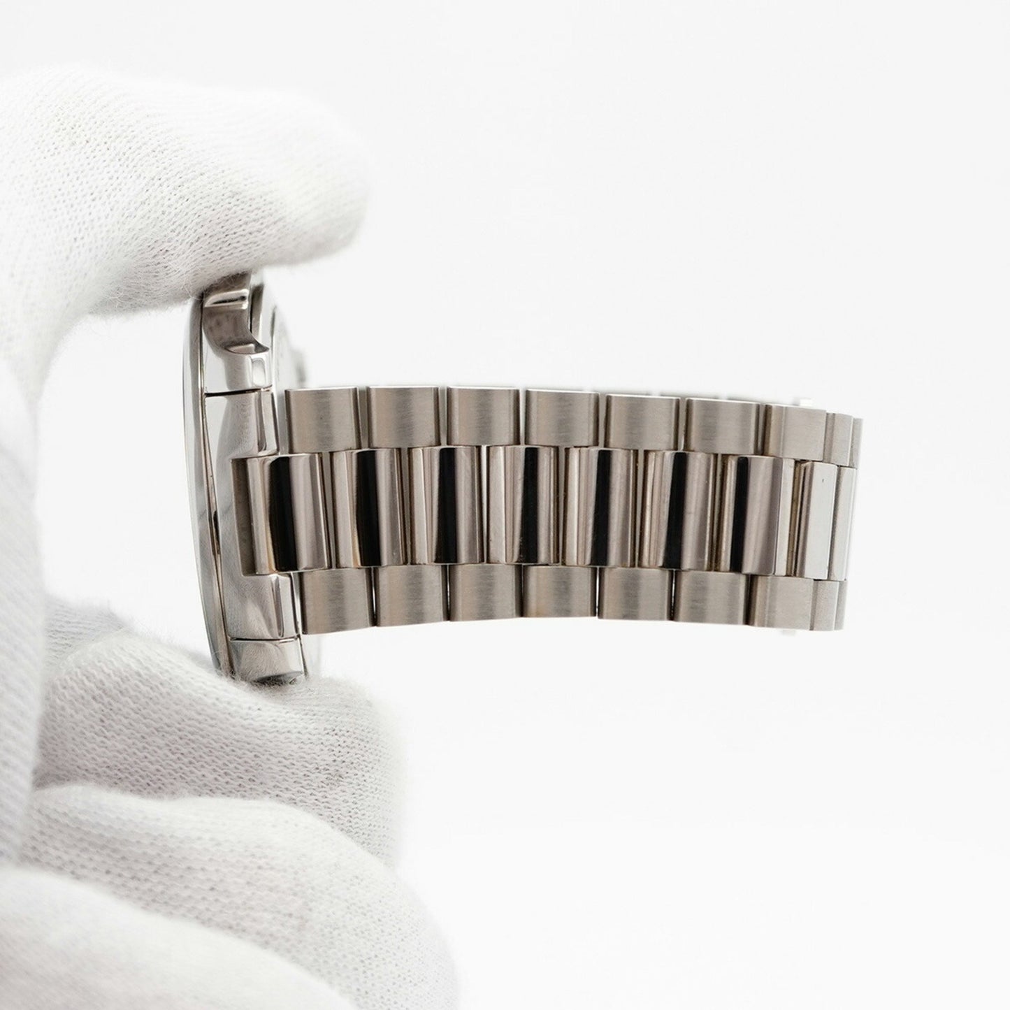 Gucci G-Timeless 126.3