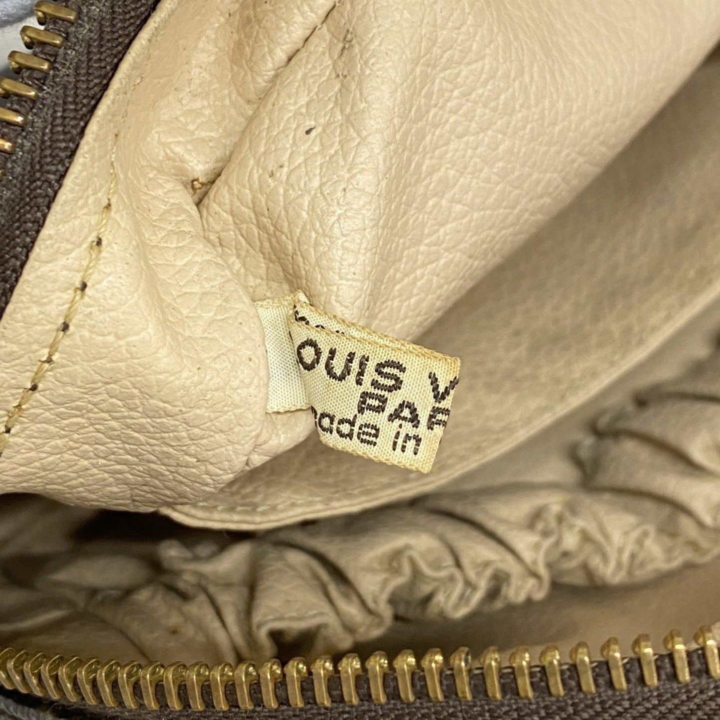 Louis Vuitton Monogram True Toilet 23 Pouch M47524 Brown