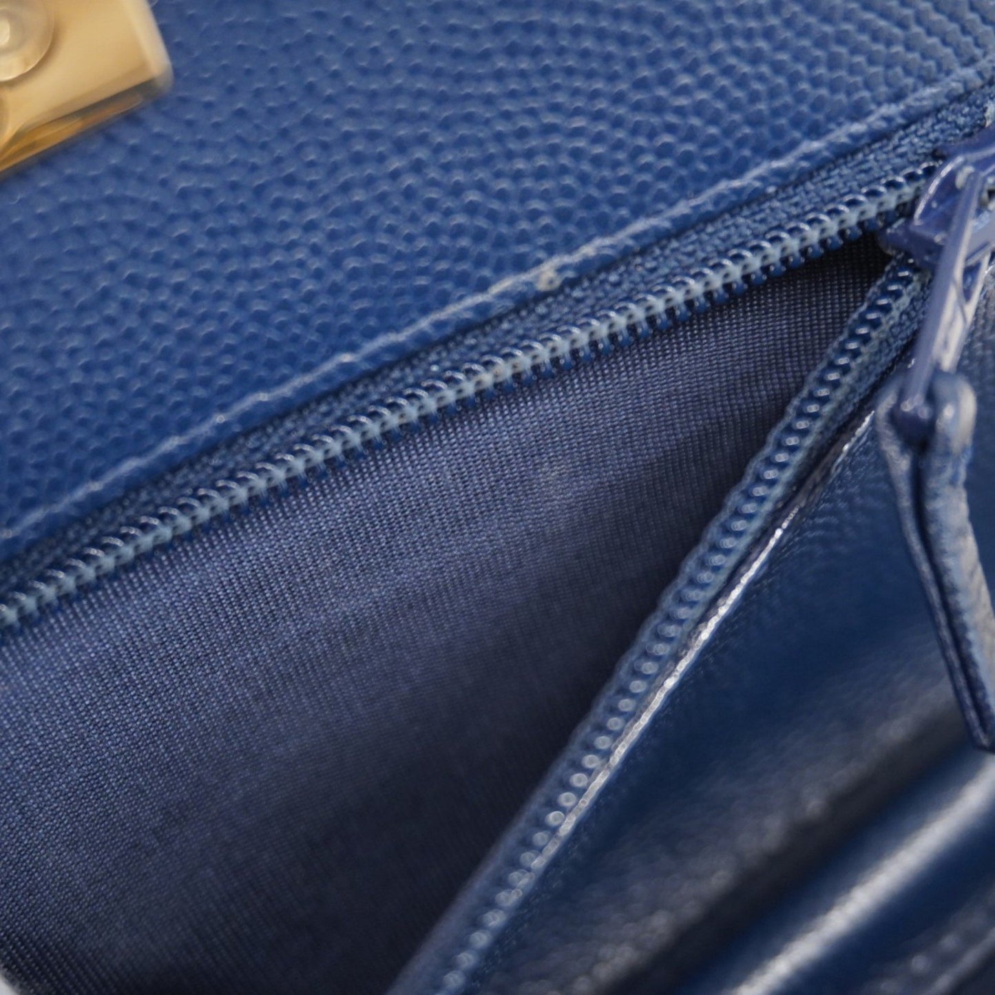 Chanel Matelasse Shoulder Wallet With Chain Bag In Caviar Leather