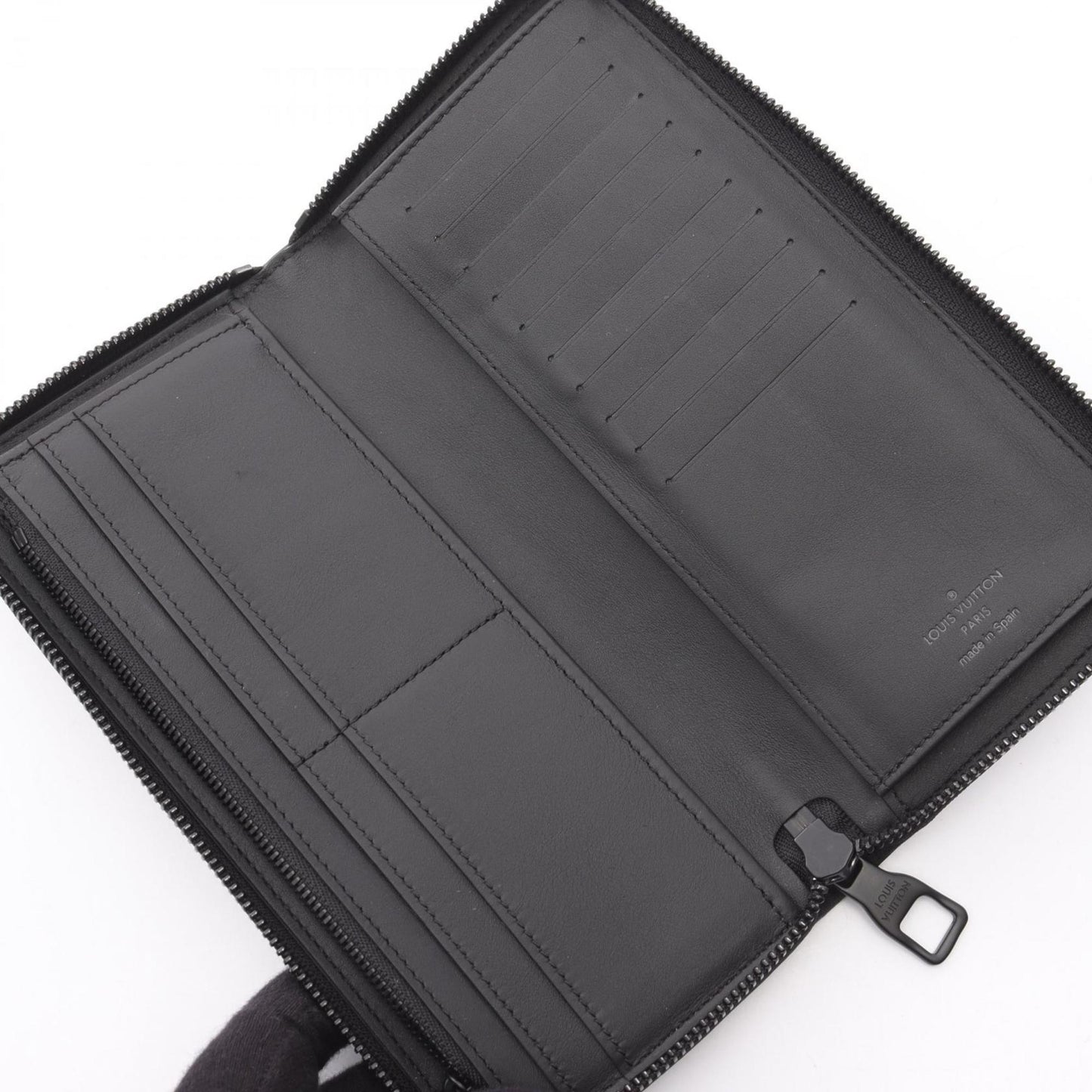 Louis Vuitton Zippy Wallet Vertical Round Long In Taurillon Leather