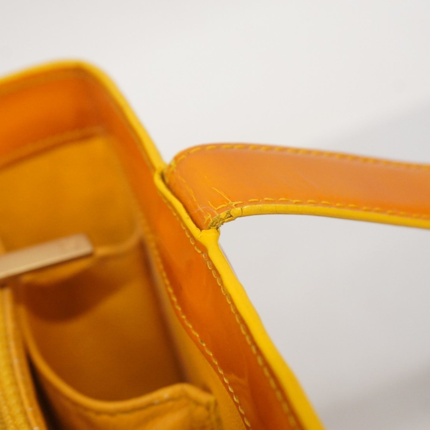 Chanel Tote Bag In Patent Leather