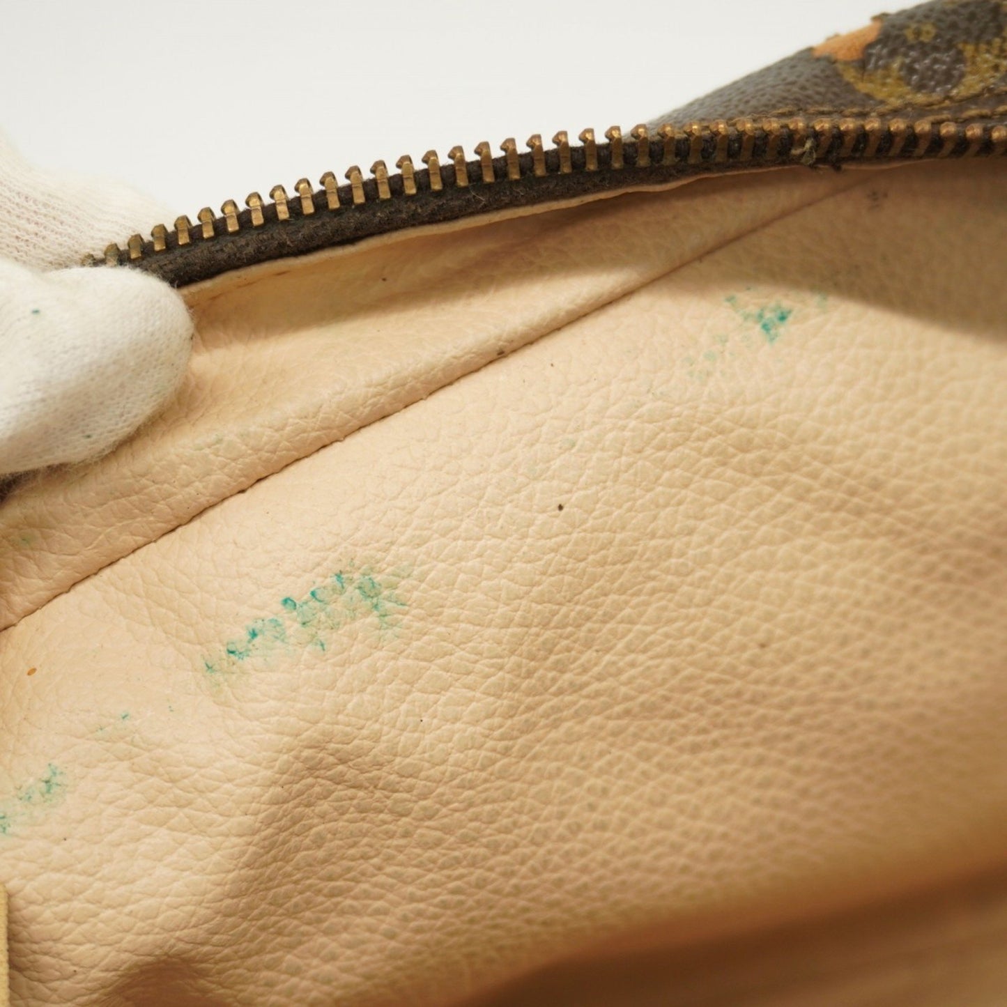 Louis Vuitton Monogram True Toilet Wallet 28 M47522 Brown