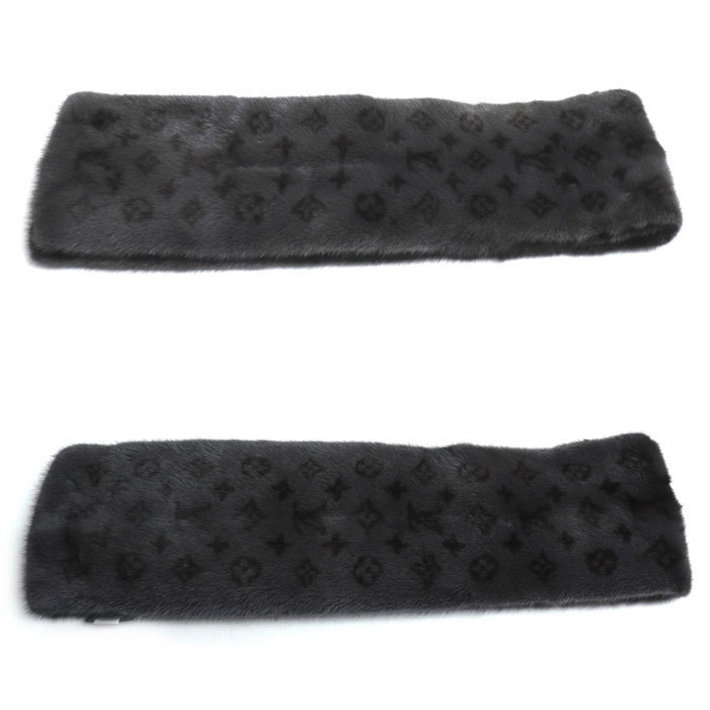 Louis Vuitton Monogram Reverse Scarf