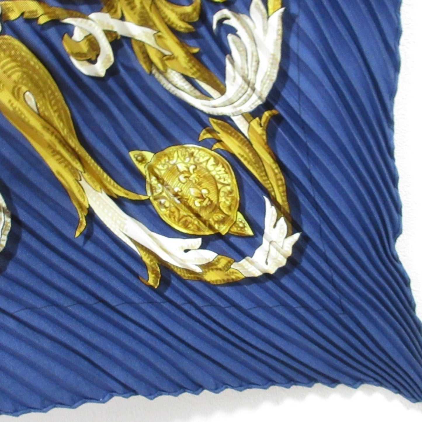 Hermes Le Mors A La Conetable Pleated Silk Scarf/Muffler In Navy
