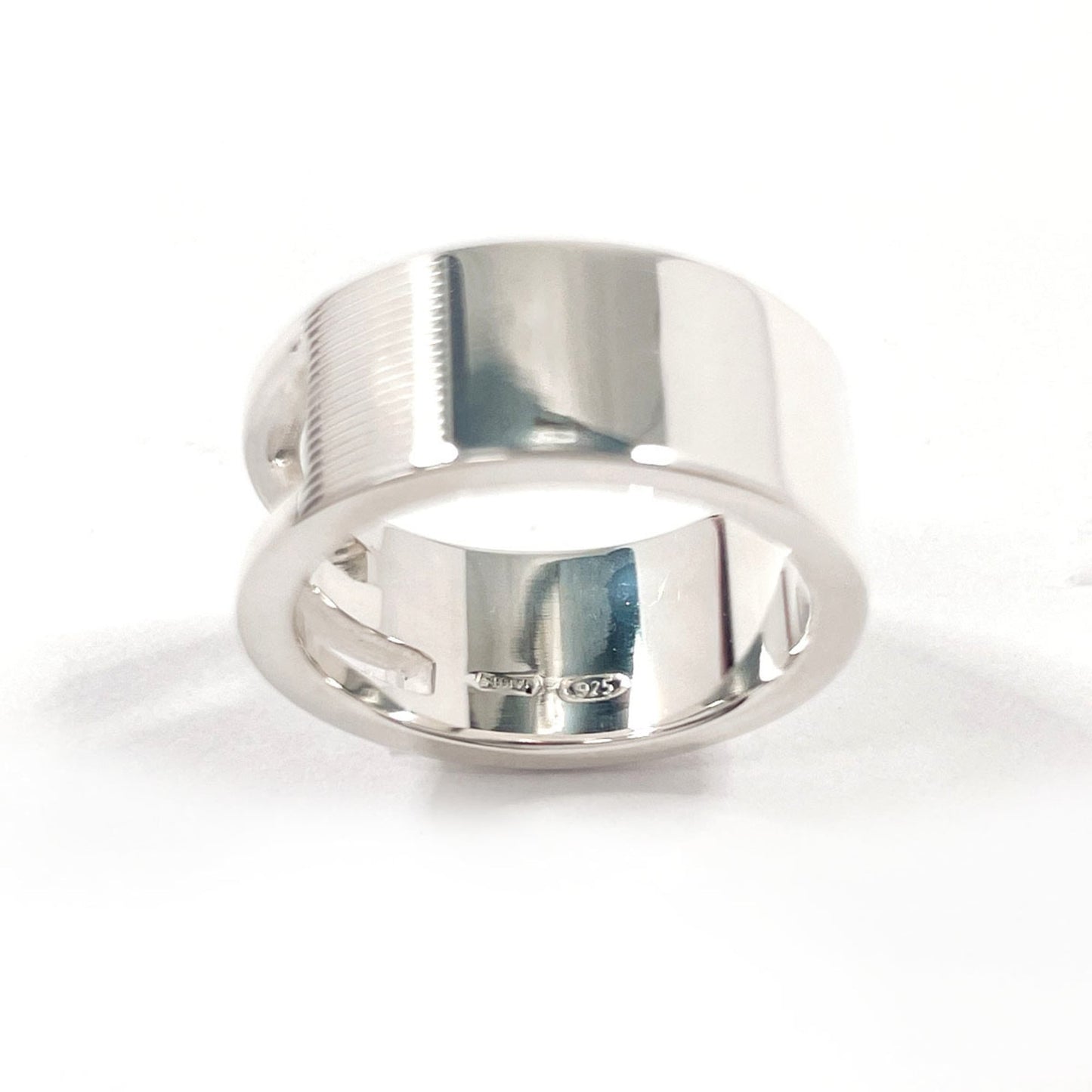 Gucci Branded Cutout G Ring