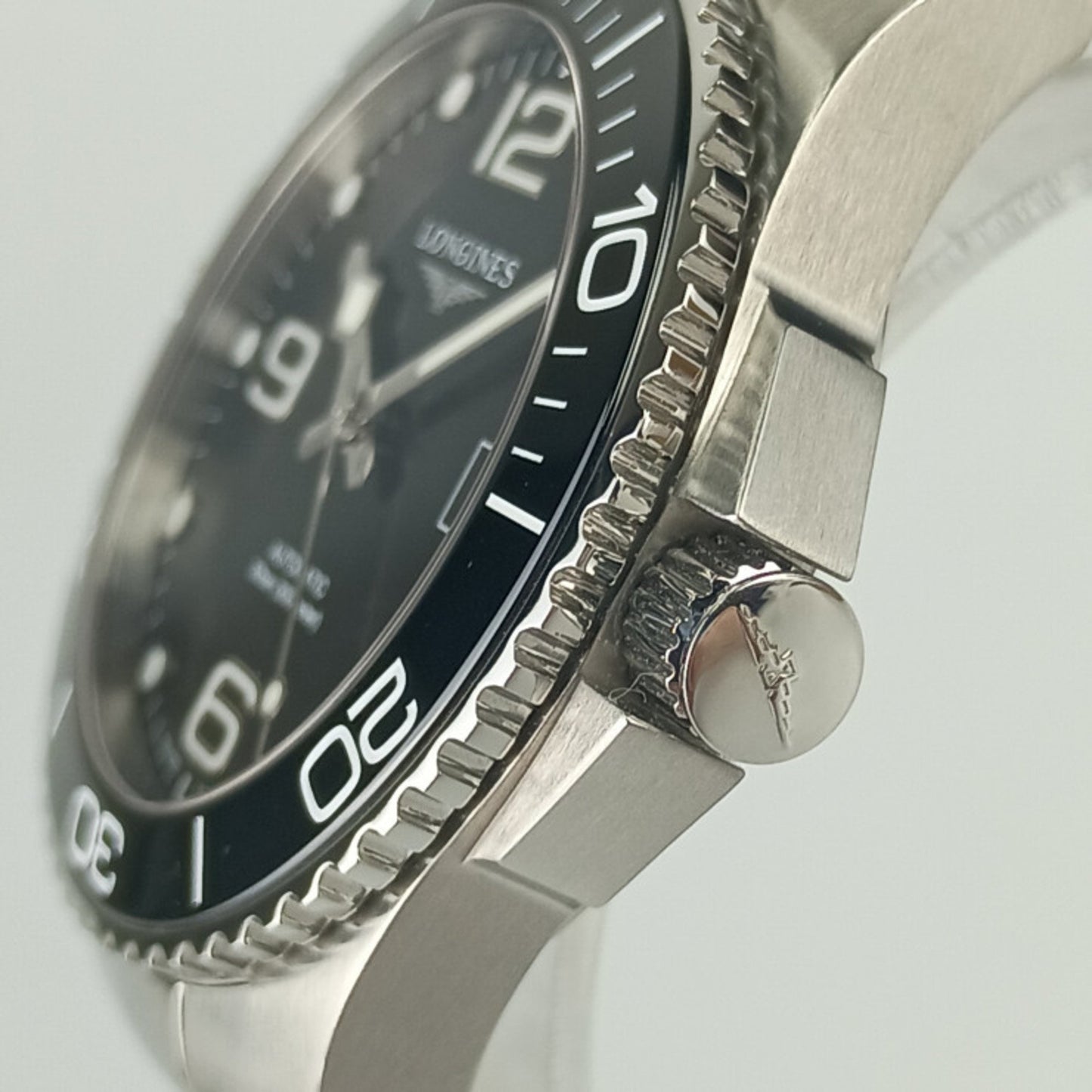 Longines Hydroconquest L3.781.4.56.6 Silver Black Dial Stainless Steel