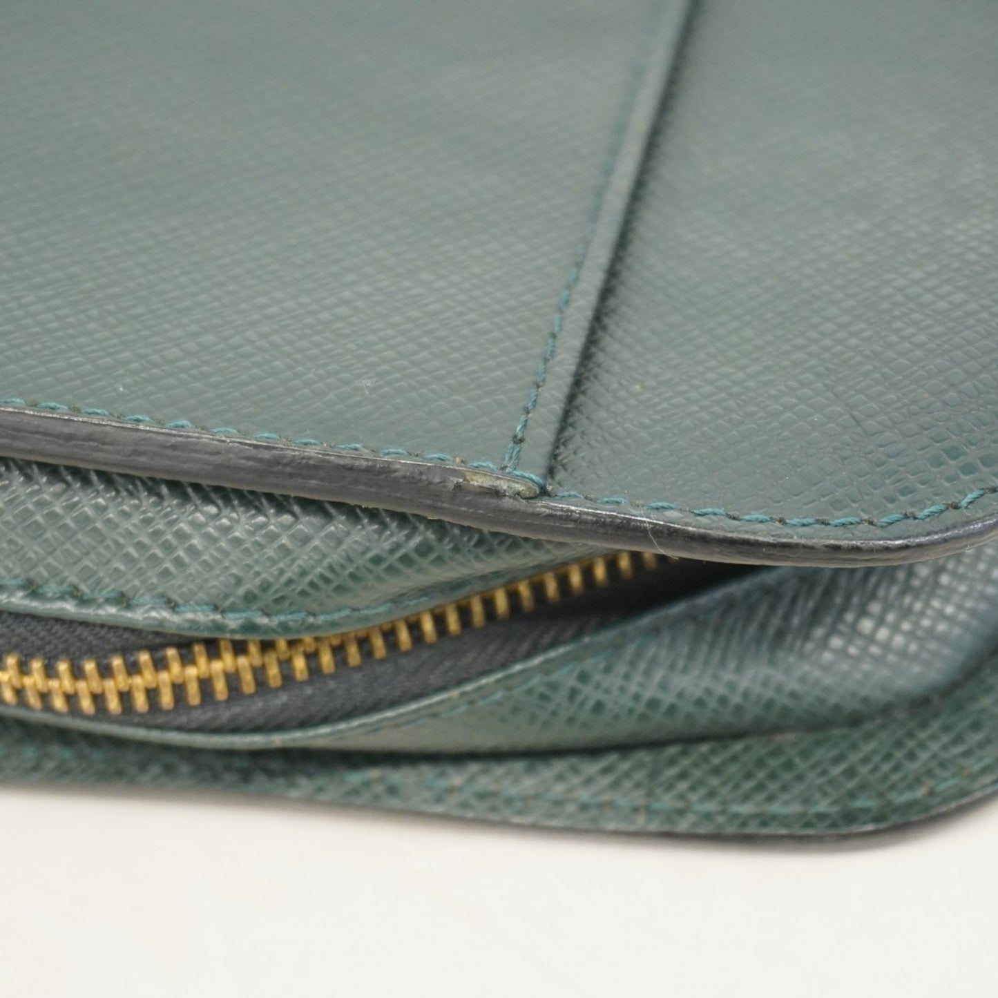 Louis Vuitton Taiga Baikal Clutch Bag M30184 Episea