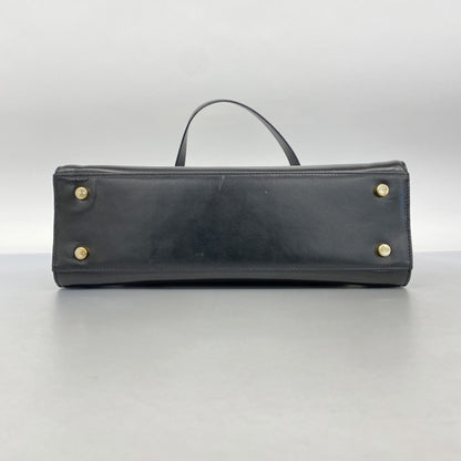 Salvatore Ferragamo Vara Shoulder Bag In Black Leather