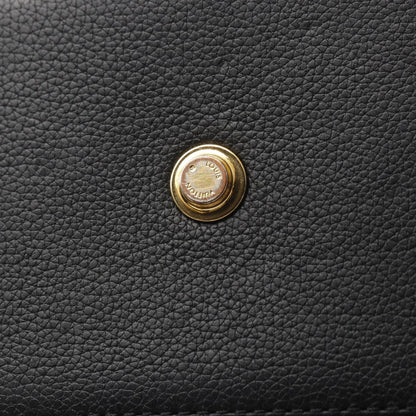 Louis Vuitton On My Side Mm Handbag