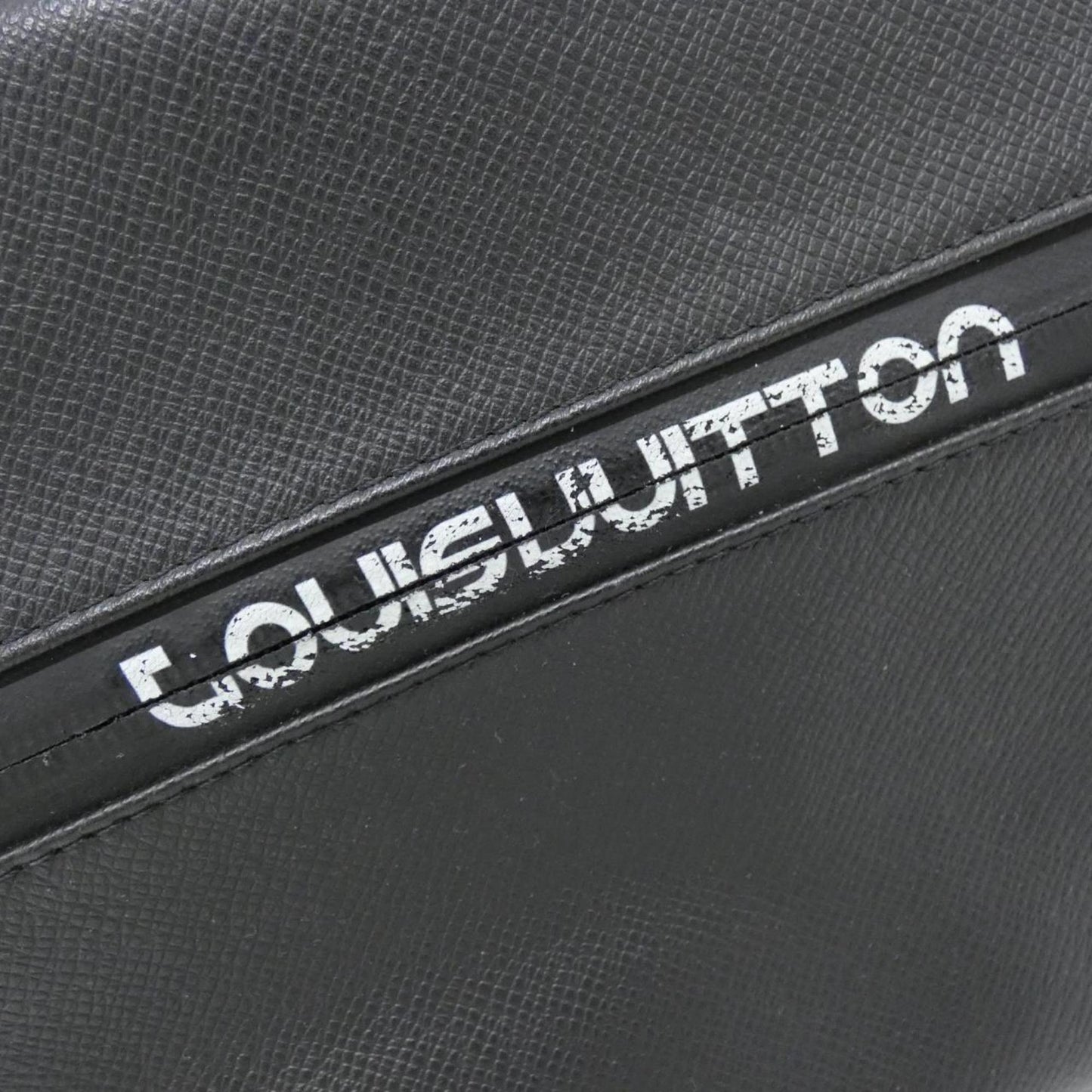 Louis Vuitton Taiga Apollo Backpack M43825