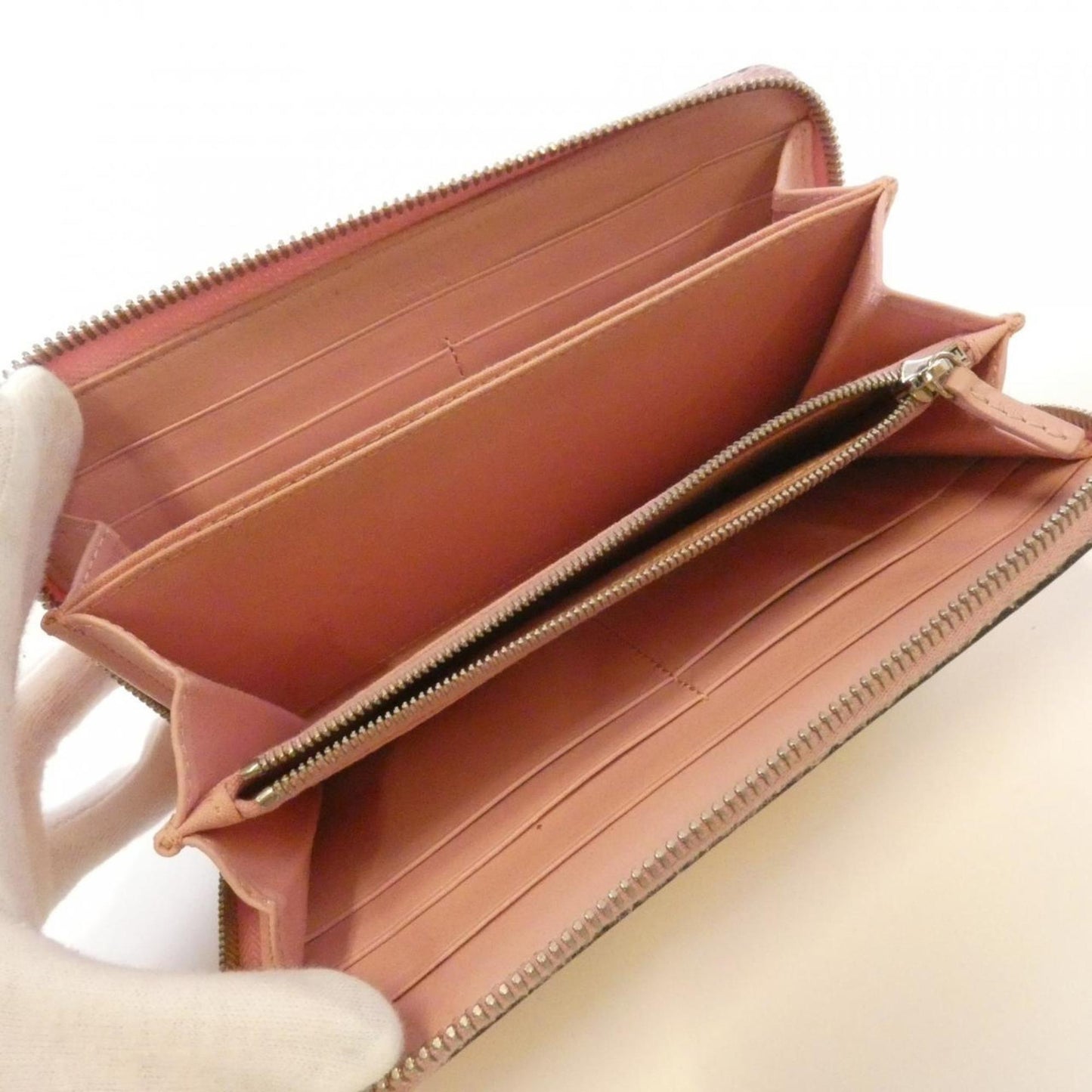 Fendi Bugs Handbag 8M0299 Sqt Wallet