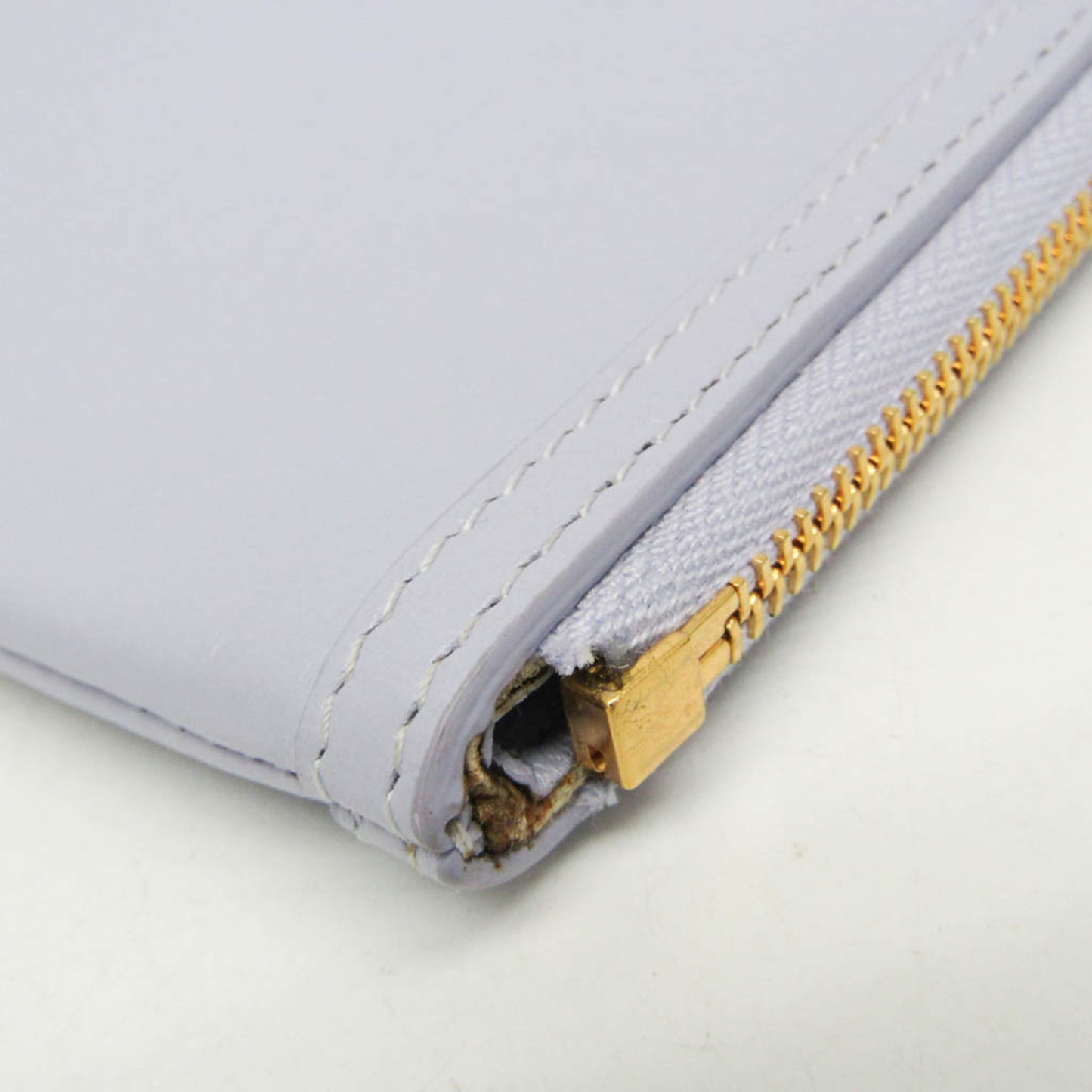 Givenchy Voyou Zip Pouch Bb60Ltb1Kr Women'S Leather Handbag