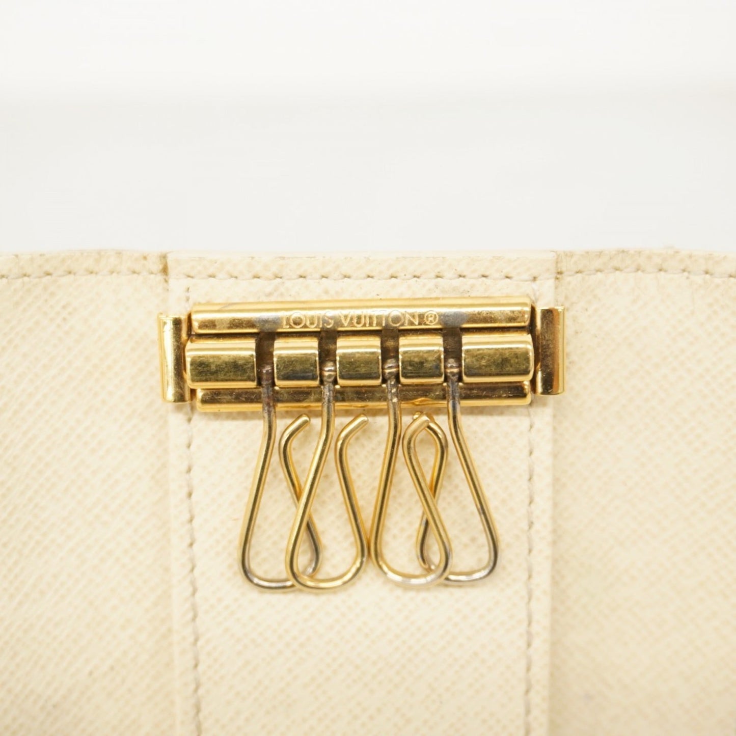 Louis Vuitton Damier Azur Multicle 4 Key Case N60020 White