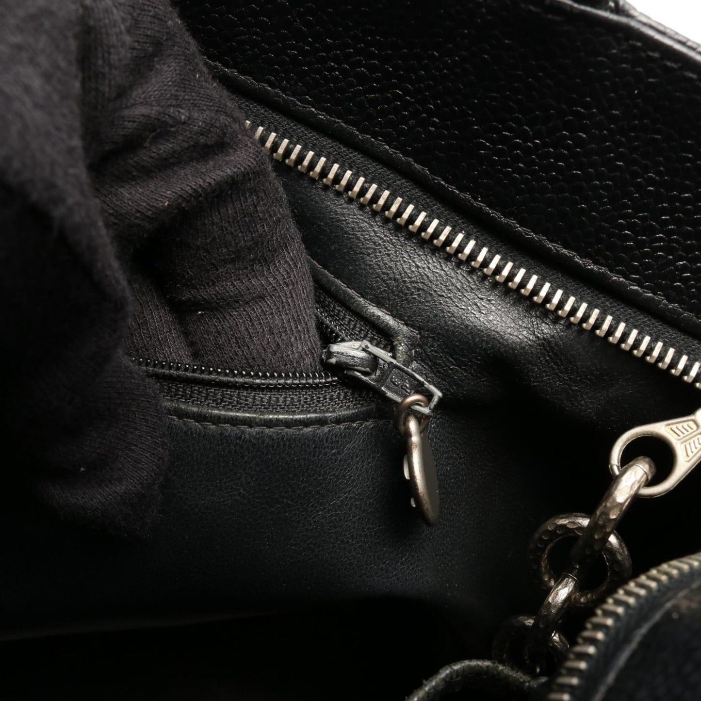 Chanel Chanel Reissue Tote Bag In Caviar (Grained Calfskin)