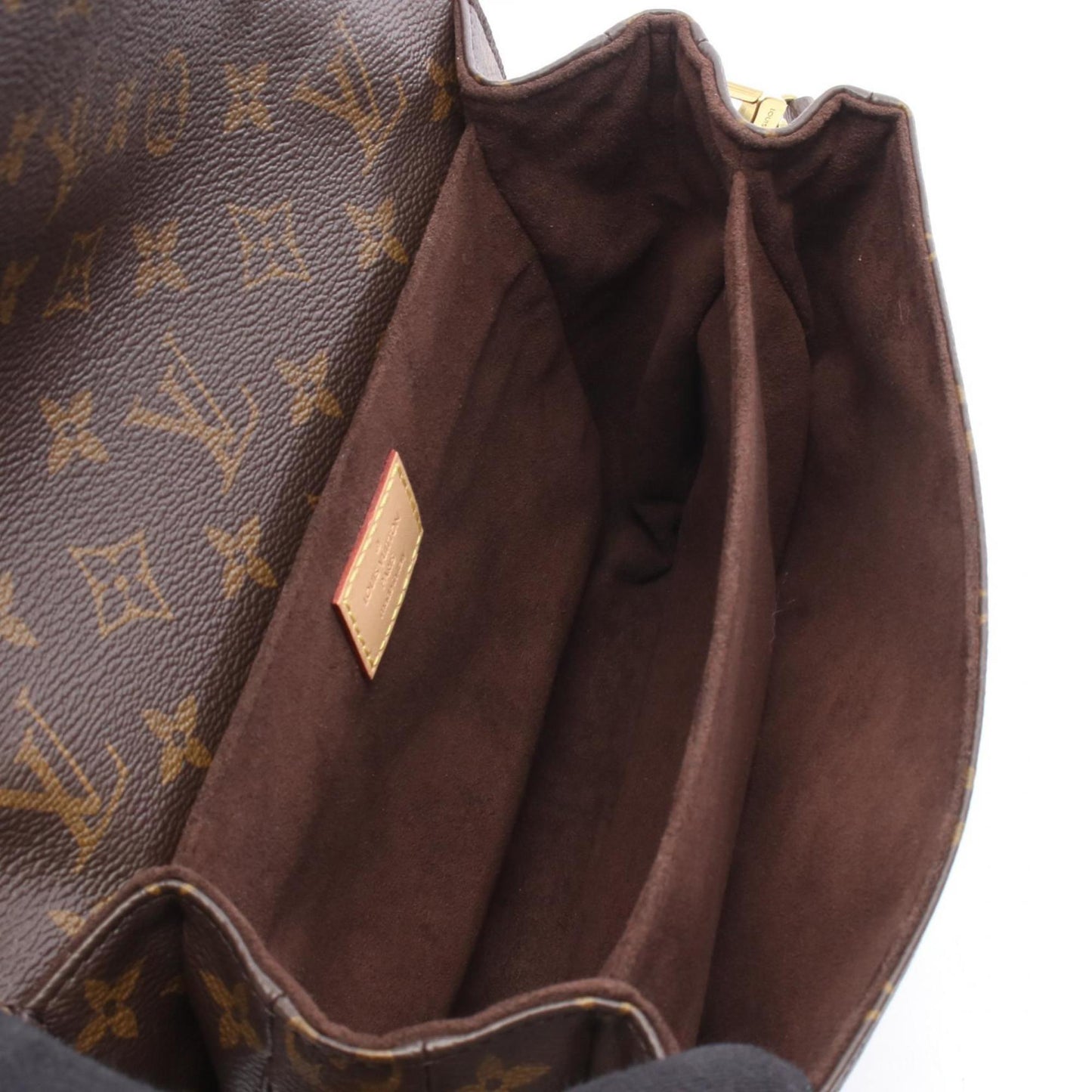 Louis Vuitton Metis Mm Monogram Pochette Handbag In Coated Canvas And Leather