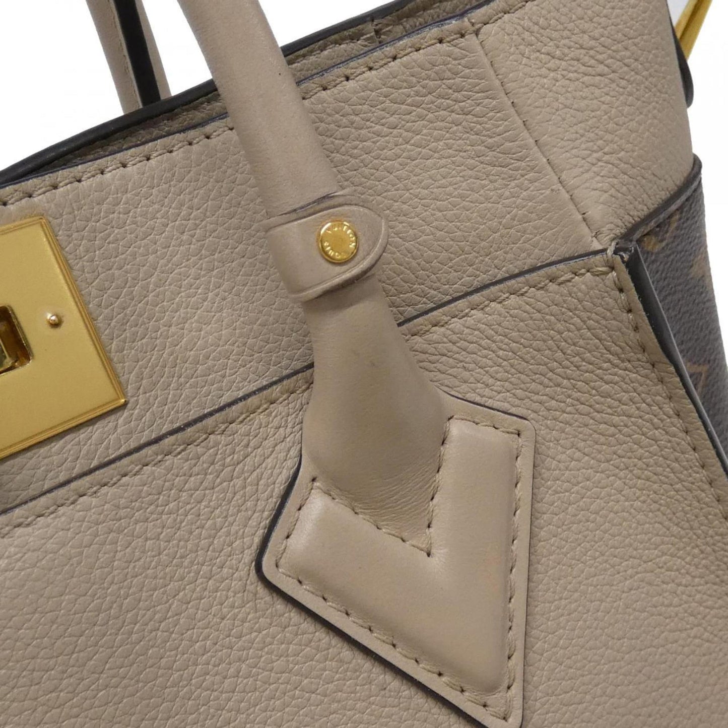 Louis Vuitton On My Side Pm M57729 Handbag