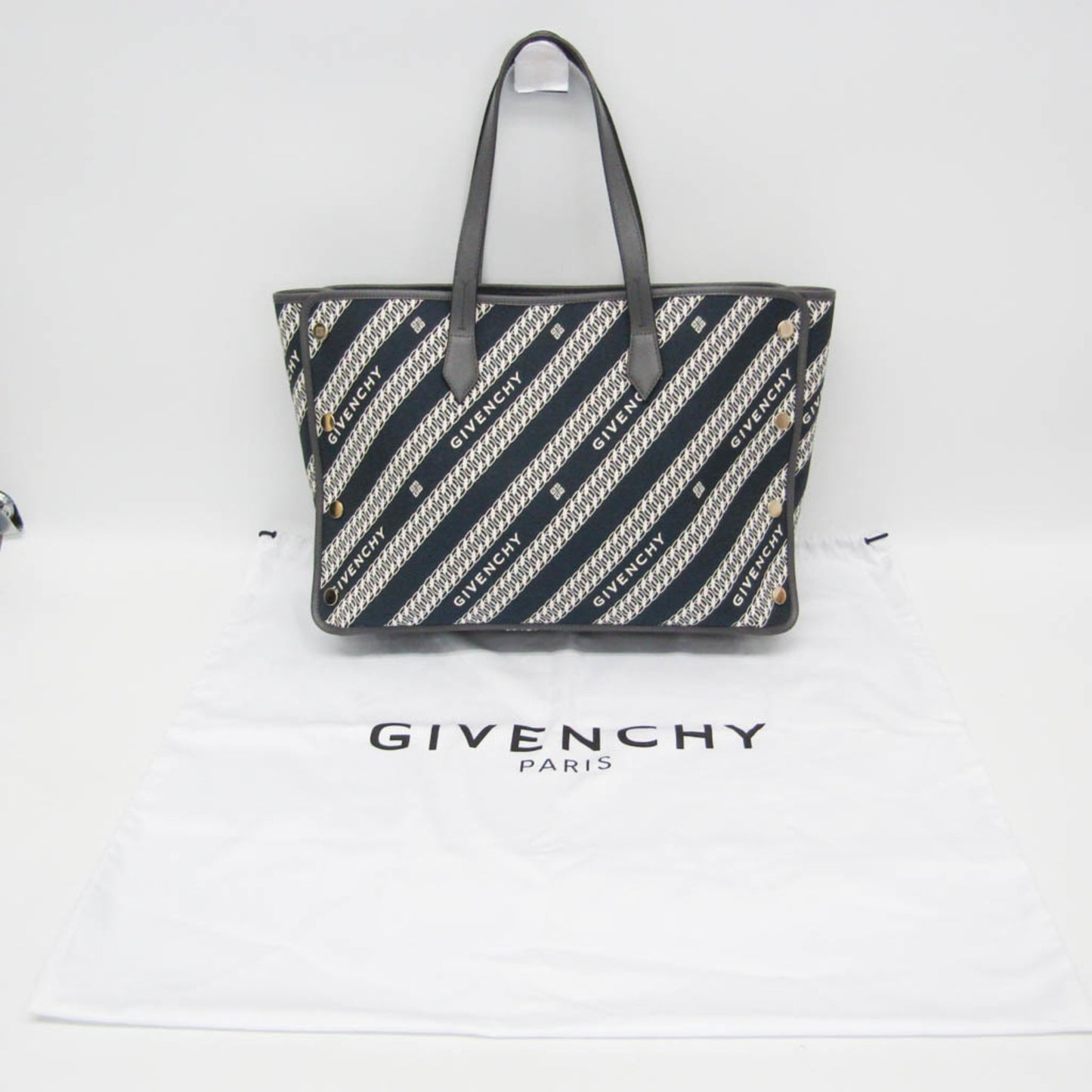 Givenchy Bond Tote Bb50Avb0Rx Men