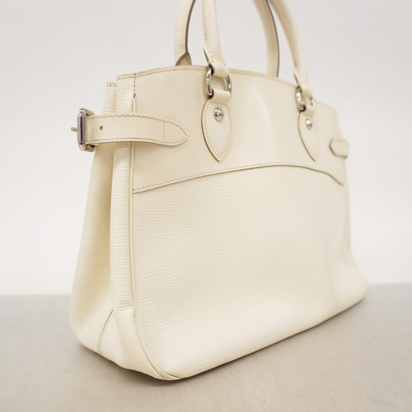 Louis Vuitton Epi Passy Pm Handbag M5926J Ivory