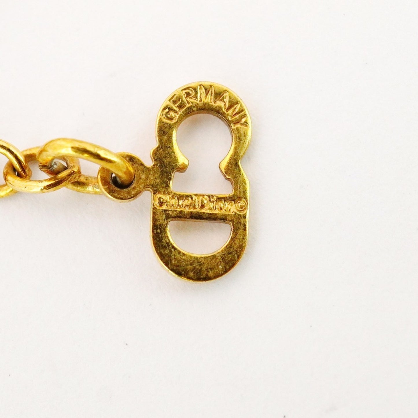 Christian Dior Oval Necklace In Gp-Plated Gold