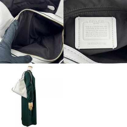 Coach Shoulder Bag 57125 Leather Off-White