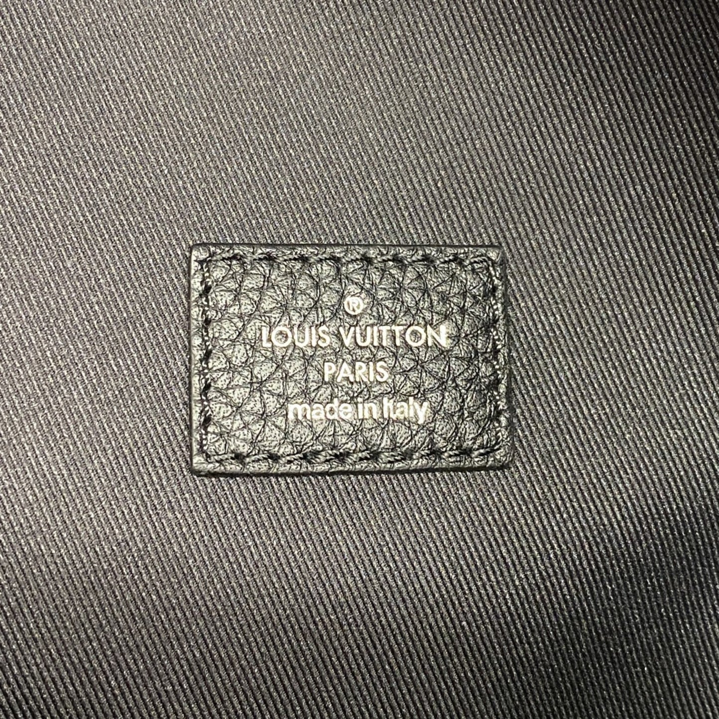 Louis Vuitton Tote Bag Taurillon Cabalite M55000 Noir