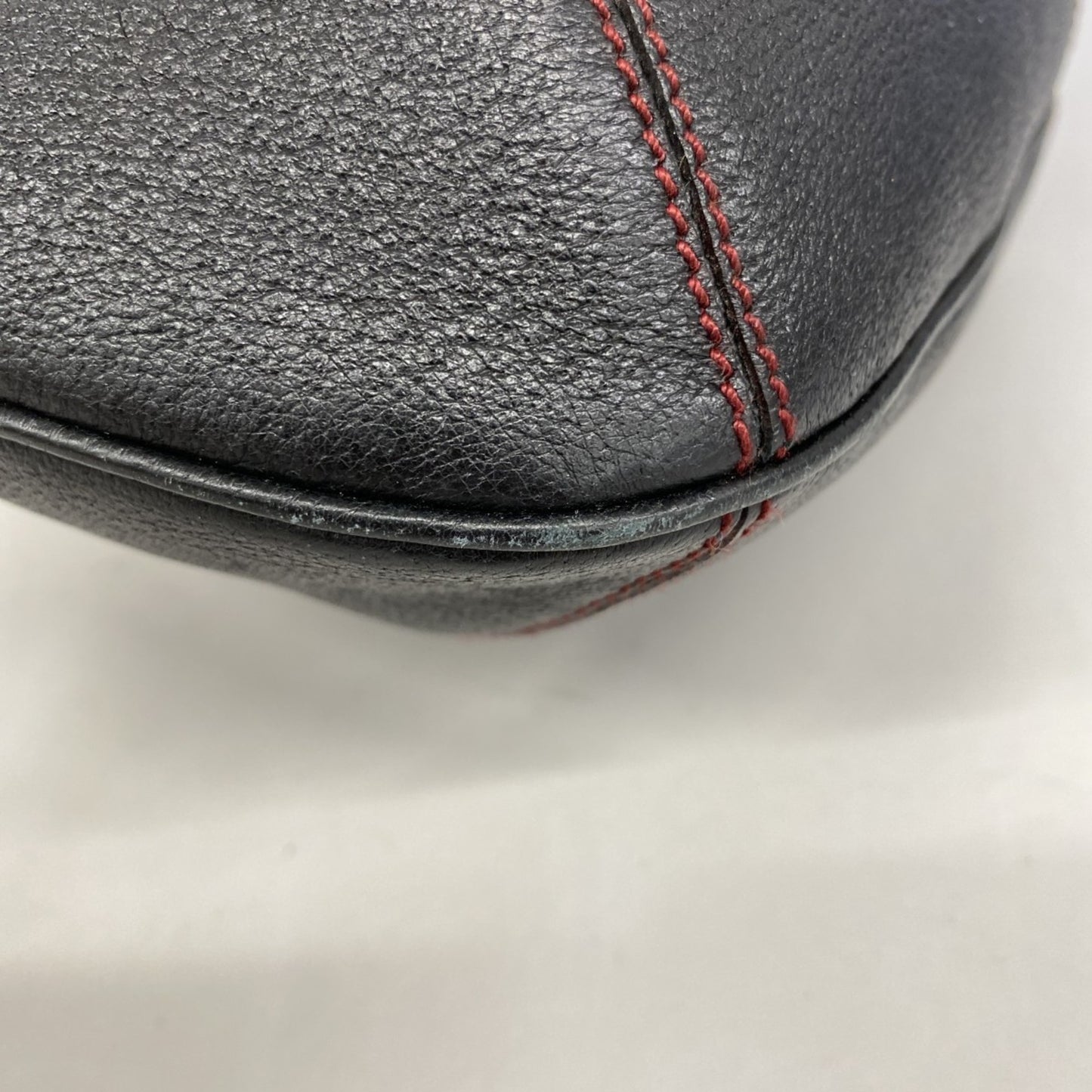 Salvatore Ferragamo Handbag In Black Leather