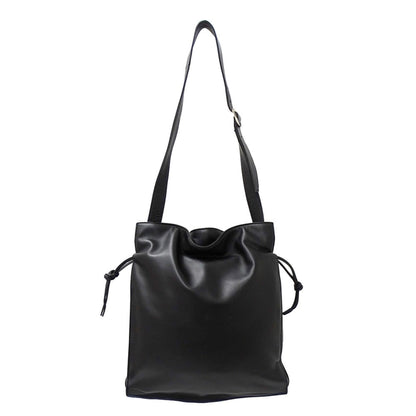 Loewe Women'S Anagram Shoulder Bag In Black Nappa Leather. A Simple
