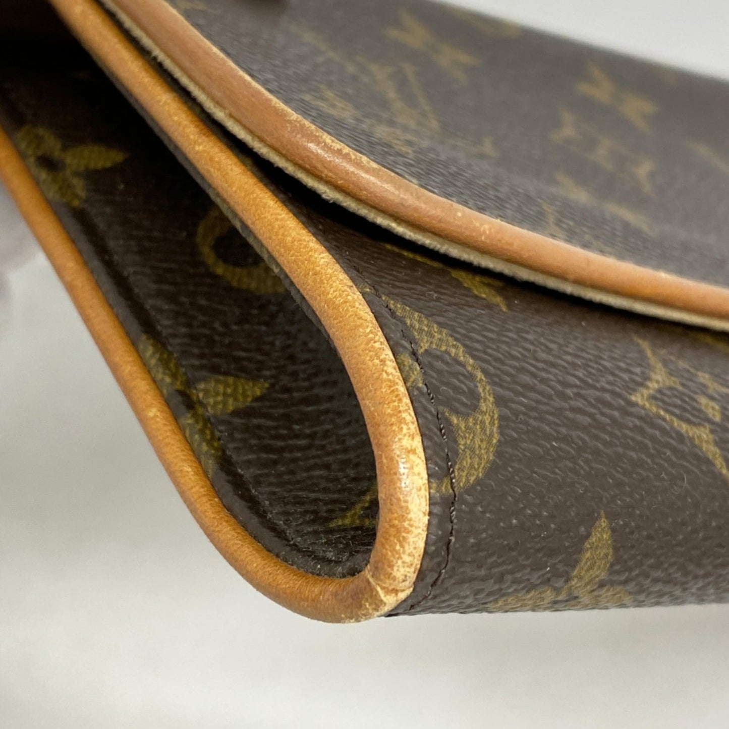 Bag Louis Vuitton Shoulder