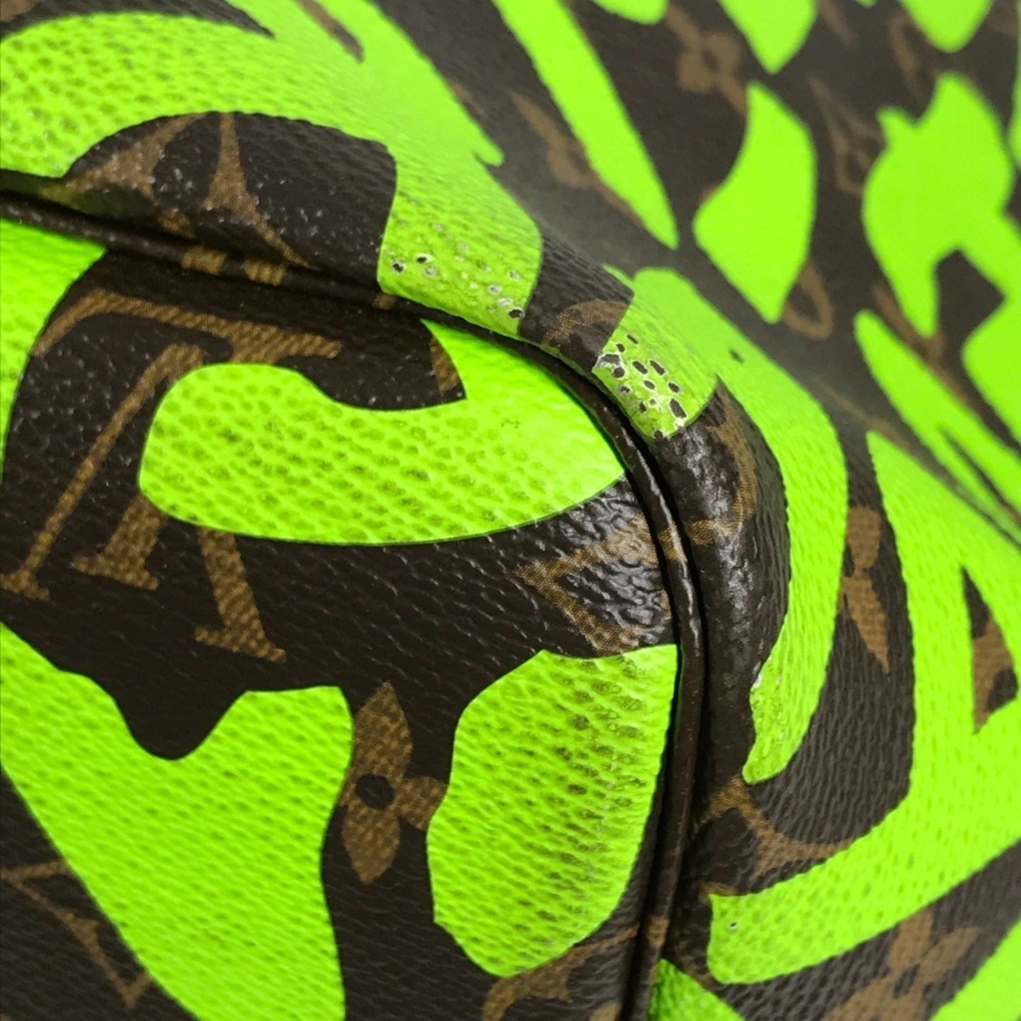 Louis Vuitton M93703 Monogram Graffiti Neverfull Gm Shoulder Bag/Tote Bag In Canvas