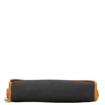 Saint Laurent Ysl Logo Clutch Bag In Black