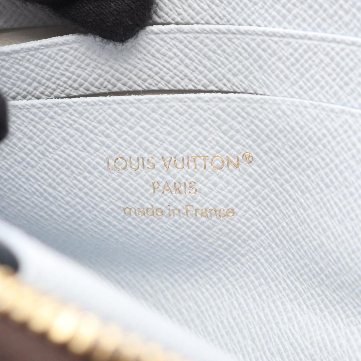 Louis Vuitton Portefeuille Noah Compact Tri-Fold Wallet In Coated Canvas With Monogram Design