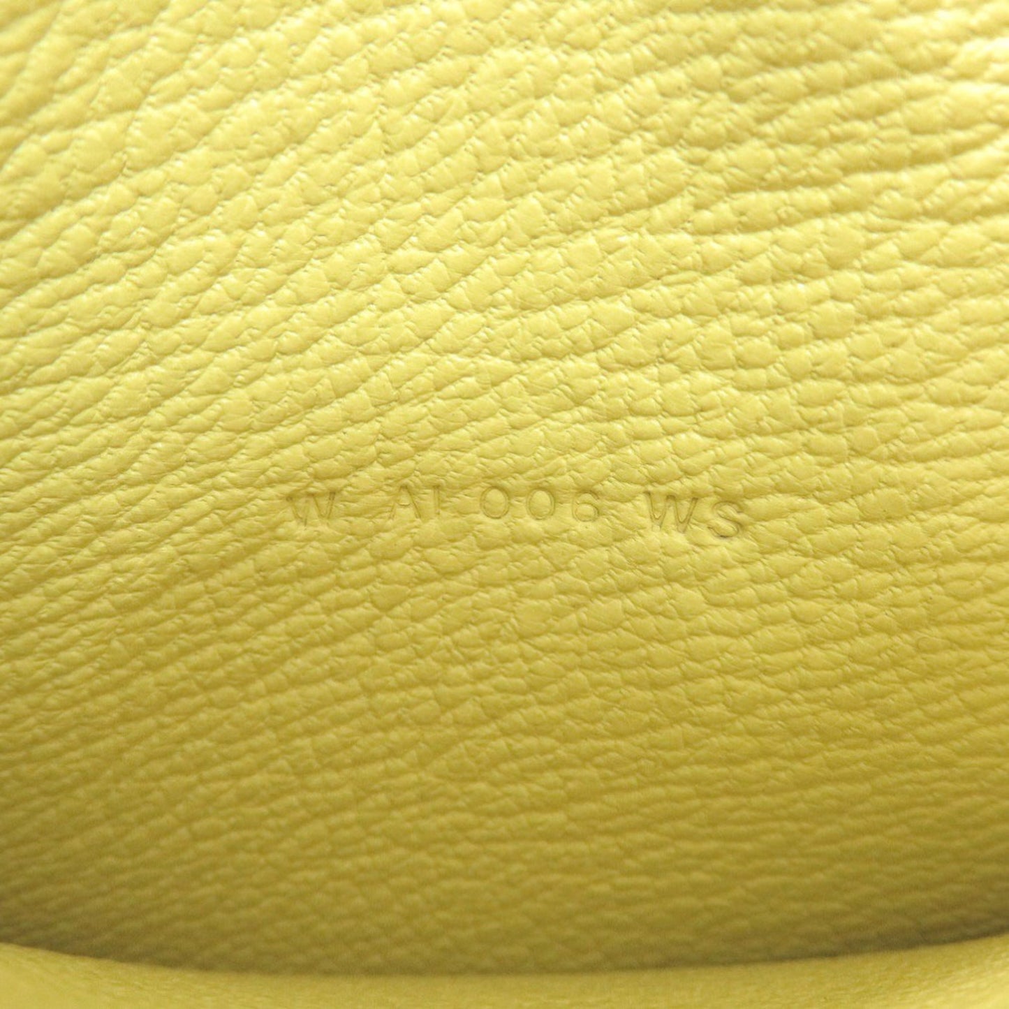 Like New Herms Bearn Card Case