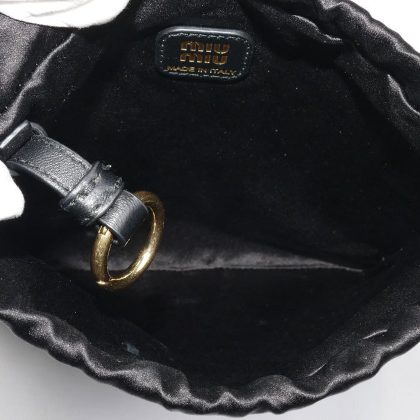 Miumiu Duchess Pouch Black 5Ng010 2Ctb F0002