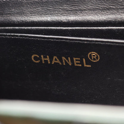 Chanel Matelasse Handbag In Patent Leather