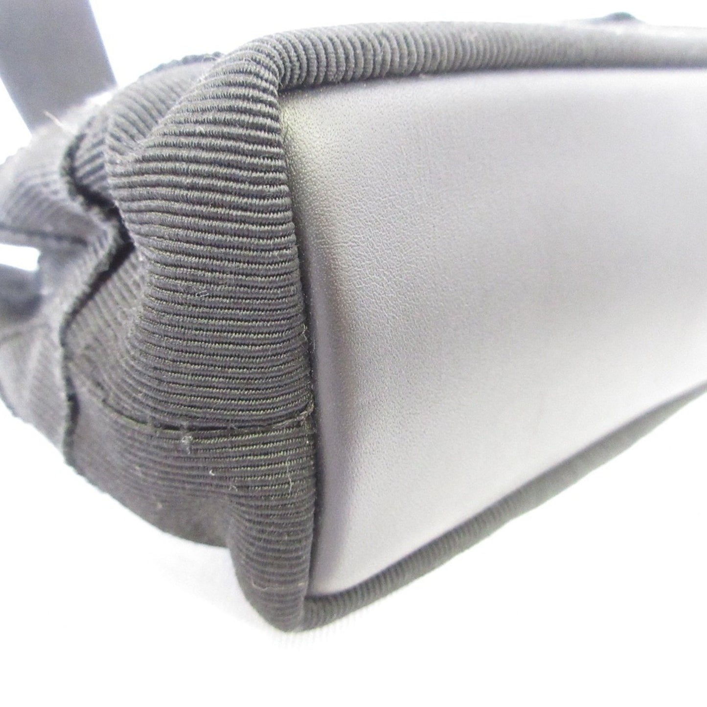 Salvatore Ferragamo Vara Hardware Handbag In Black