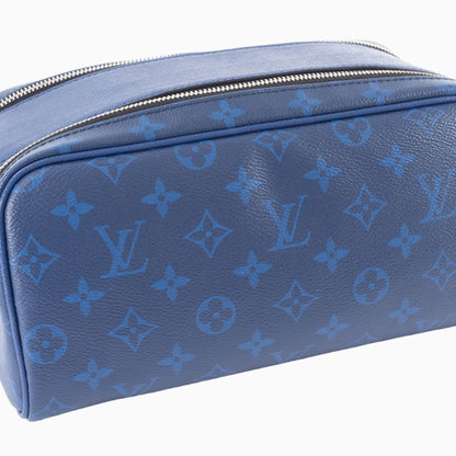 Louis Vuitton Dopp Kit Clutch Bag/Second Bag M30849 Monogram | Taiga Leather Blue