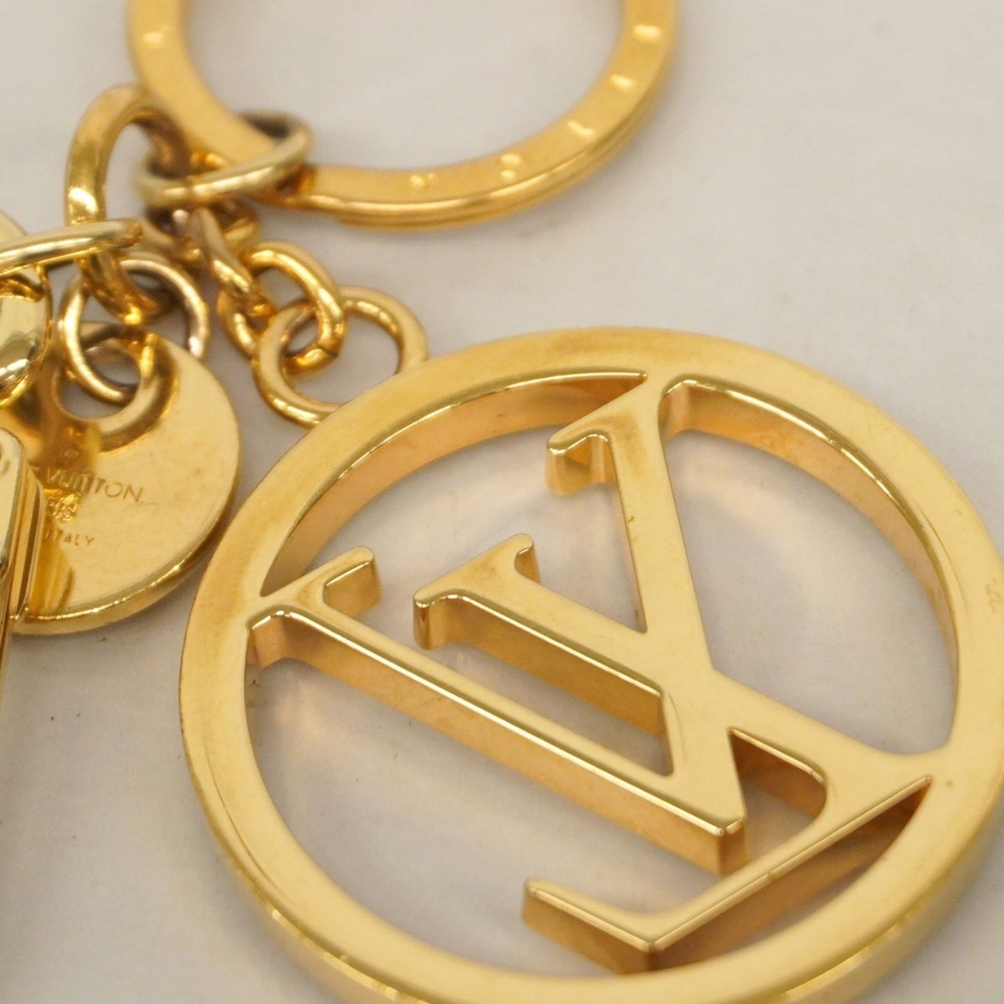 Louis Vuitton Porte-Cls Lv Circle Keychain M68000 Gold