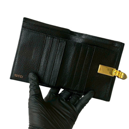 Gucci Belt Motif With Metal Fittings