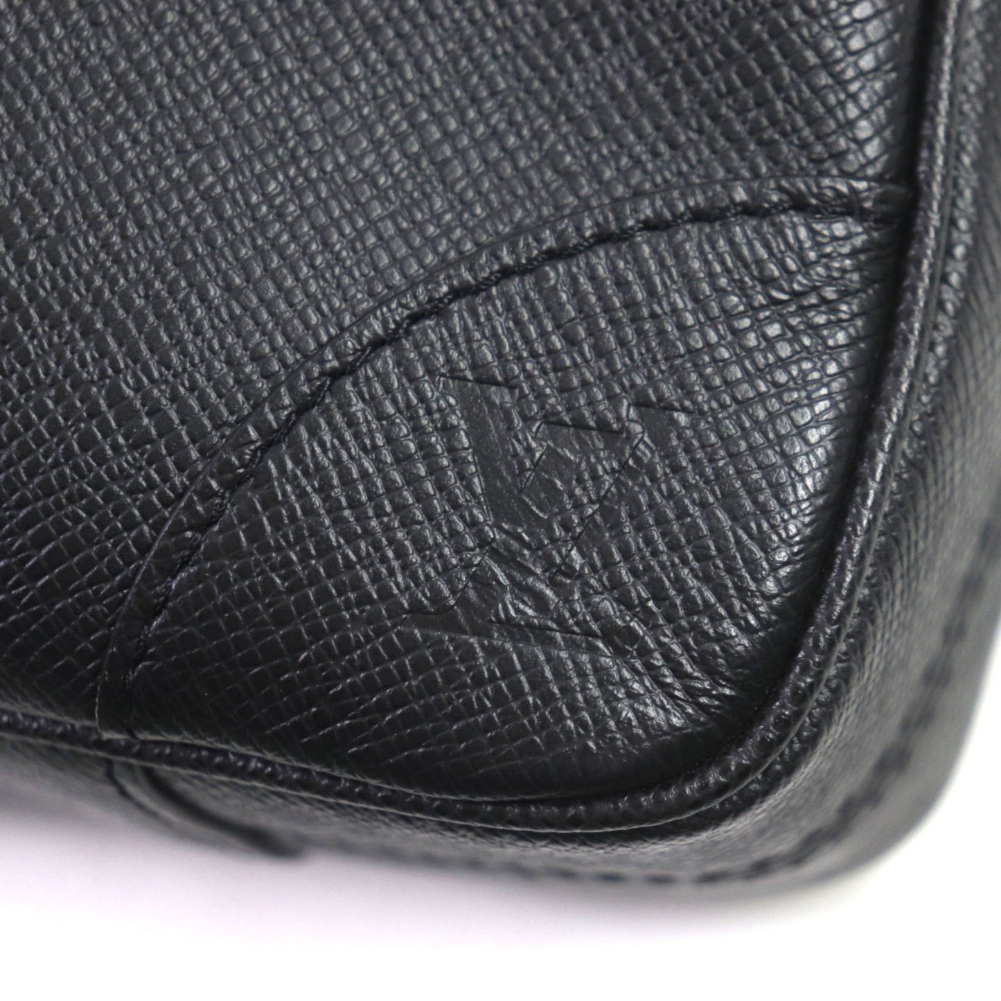 Louis Vuitton M30975 Porte-Document Voyage Taiga Leather 2-Way Briefcase