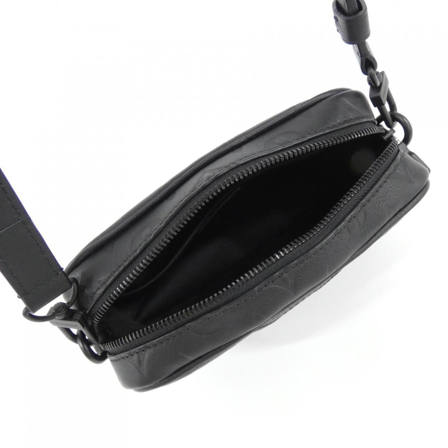 Leather Louis Vuitton Shoulder Bag