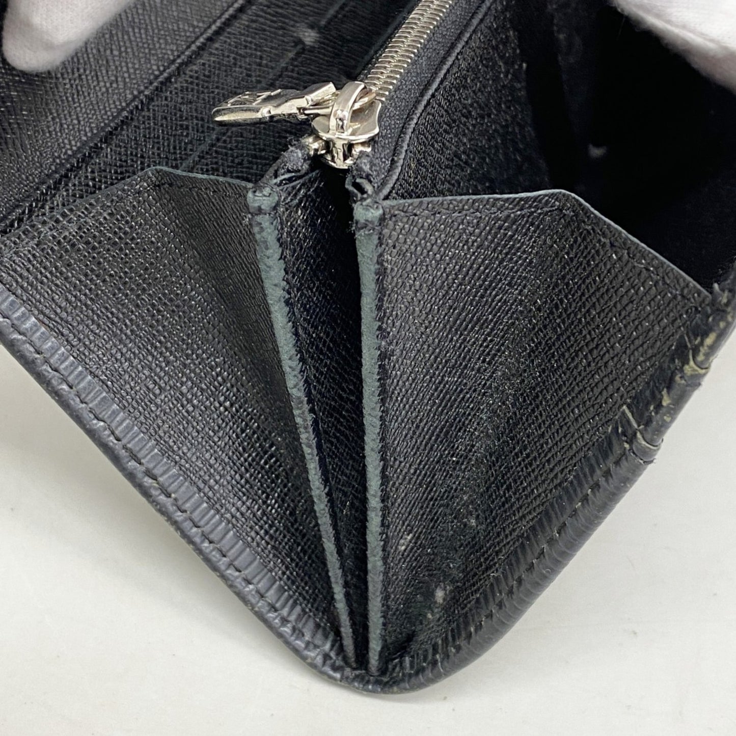 Louis Vuitton Epi Portefeuille Sarah Long Wallet M63742 Noir