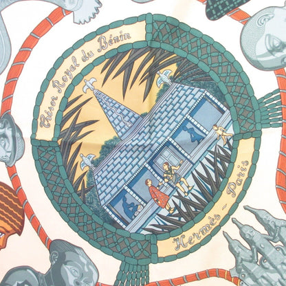 Hermes Carr 90 "Treasure Of The Royal Family Benin" Large Silk Scarf/Muffler Green