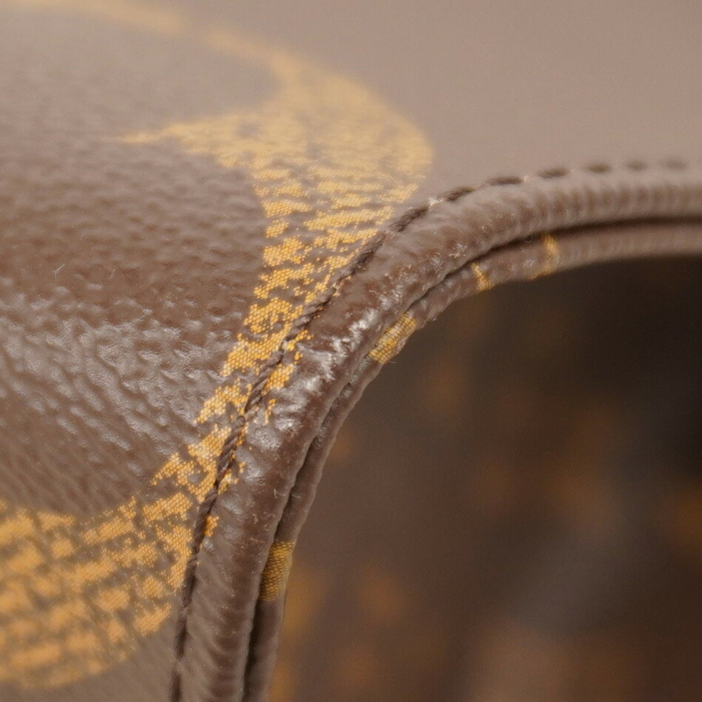 Louis Vuitton Monogram Giant Reverse On The Go Mm M45321 Brown 2-Way Bag