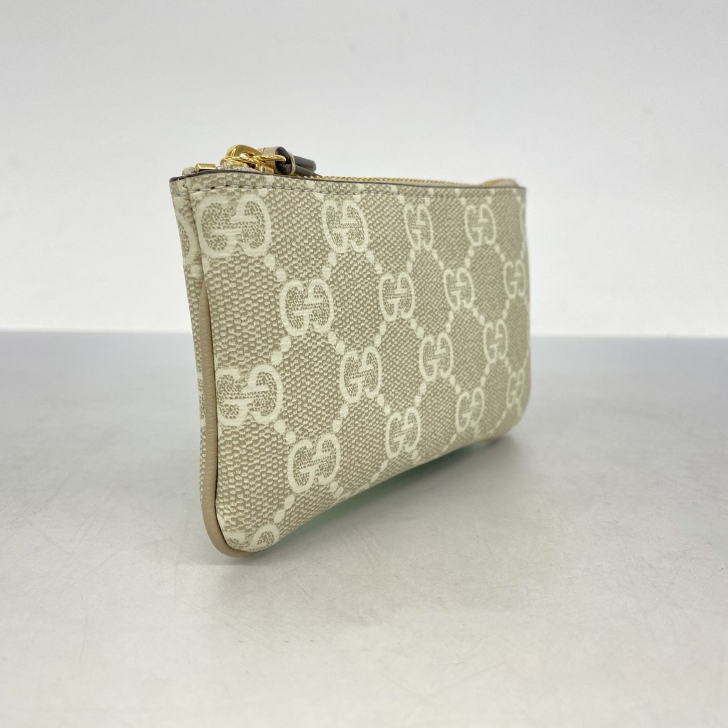 Gucci Gg Supreme Wallet/Coin Case 772321 Ivory