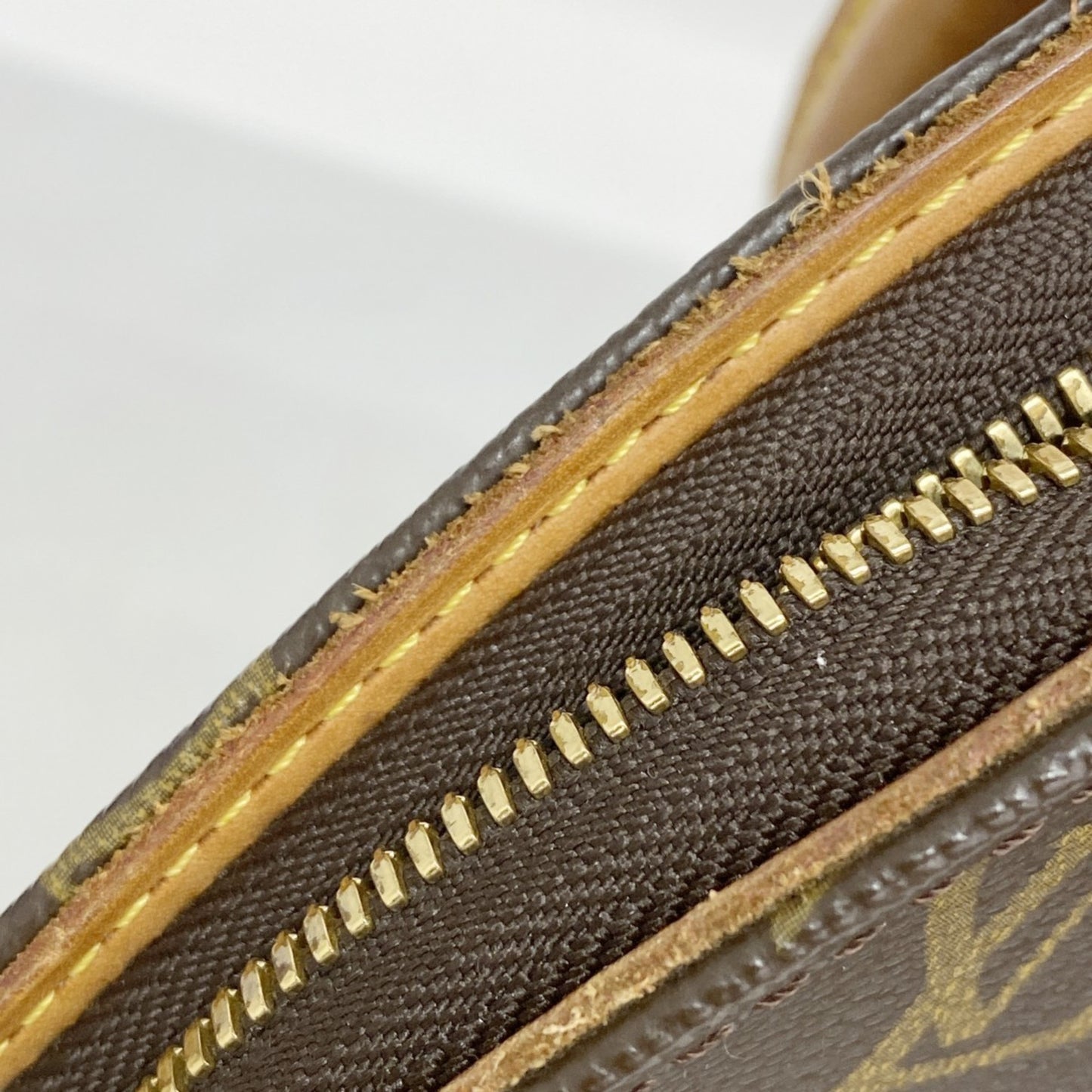 Louis Vuitton Monogram Ellipse Mm Handbag M51126 Brown